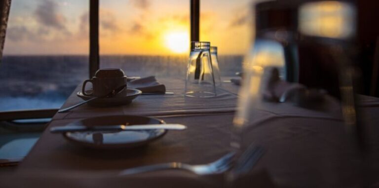 Sharm El Sheikh: Dinner Cruise W/ Optional Private Transfer - The Realities: Pros and Cons from Traveller Feedback