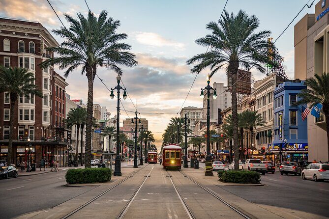 Sin and Tonic Pub Crawl in New Orleans - Why This Tour Works for Different Travelers
