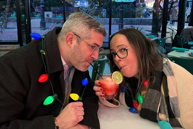 Sip, Savor and Sparkle Holiday Dining Experience - Sipping in Style: Wine and Cocktails