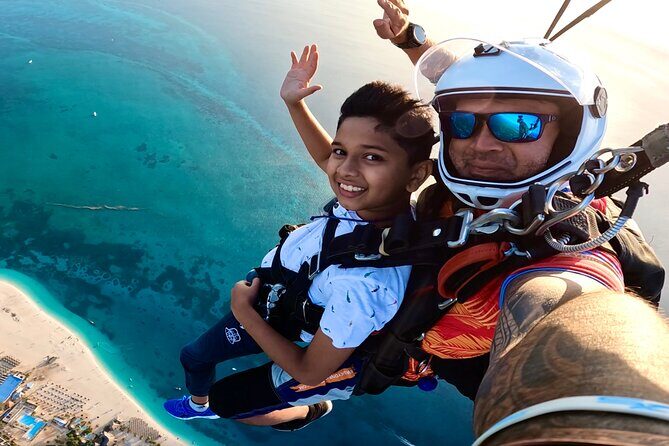 Skydive Zanzibar | Tandem Skydive - The Itinerary Breakdown