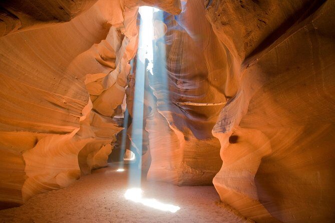 Small-Group Antelope Canyon and Horseshoe Bend Tour from Flagstaff - Who Should Consider This Tour?