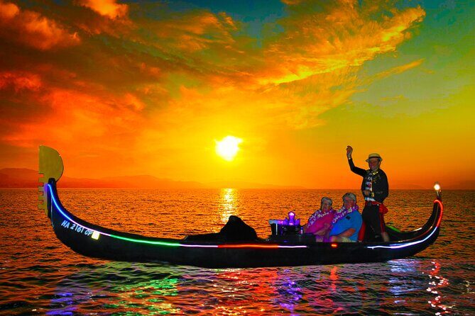 Small Group Venetian Gondola Cruise in Waikiki with Pastries - Who Should Consider This Cruise?