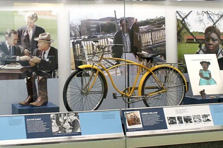 Smithsonian Museum of American History Semi-Private 8ppl Max - Final Thoughts: Is This Tour Worth It?
