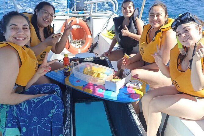 Snorkel along the coast, explore two reefs by Chivis del Mar - What to Expect from the Snorkel Tour Experience