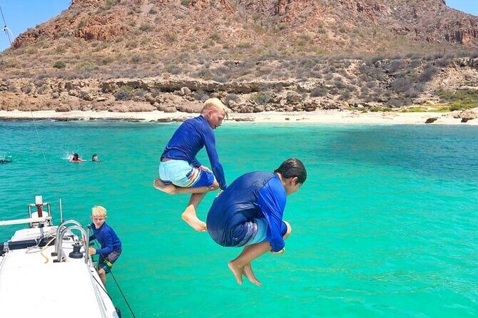 Snorkeling Catamaran Island Cruise - Stop 2: Snorkeling at Bahia de Loreto