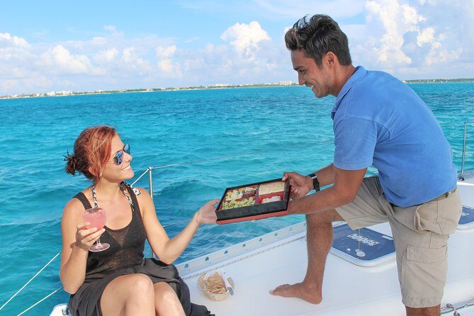 Snorkeling in Isla Mujeres, Luxury Sailing- PRIVILEGE - The Sum Up