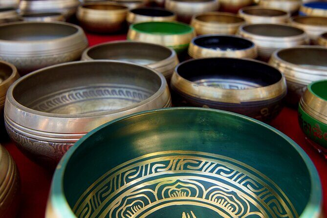 Sound Bath Meditation and Yoga Experience: Retail Therapy Gift for Women - What Are the Benefits?