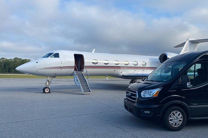 Springfield City to Hartford Bradley Airport (BDL) - Departure Private Transfer