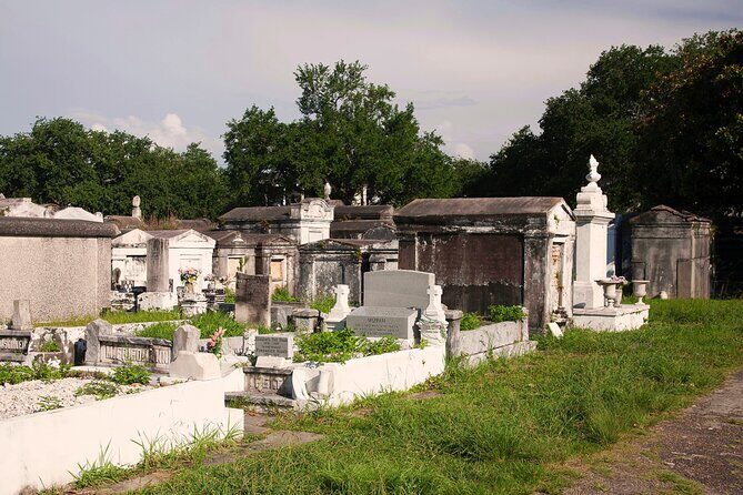 St Louis Cemetery No.3 New Orleans Burial Tradition Audio Guide - The Experience: What the Audio Guide Brings to the Table