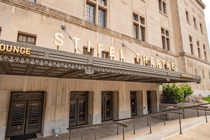St. Louis Christmas Spectacular Tour - Who Is This Tour Best For?