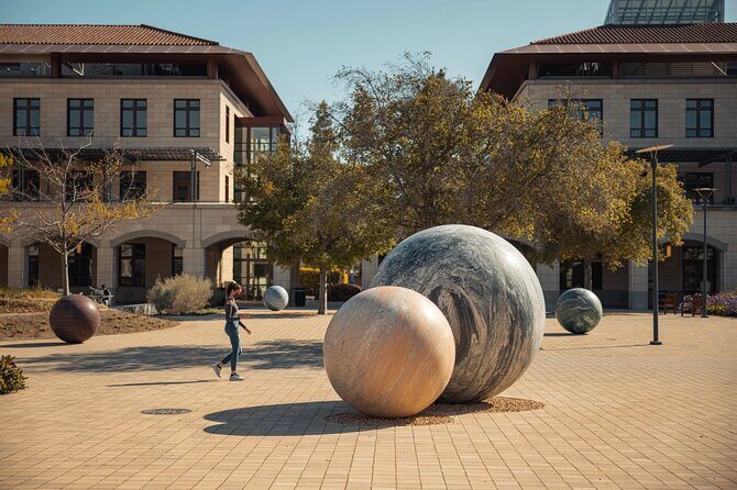 Stanford's Art and Architecture: A Self-Guided Audio Tour - Who Will Love This Tour?