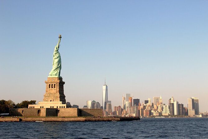 Statue of Liberty Tour with Ellis Island and Immigration Museum - The Tour Experience: What Works Well