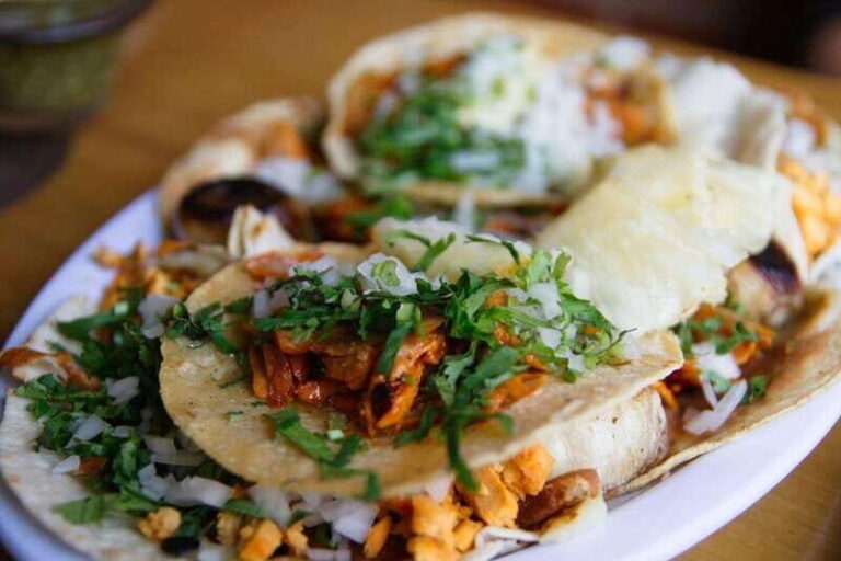 Street Food Tour Mexico City: Local Flavors and History - The Highlights: What You Will Taste and See