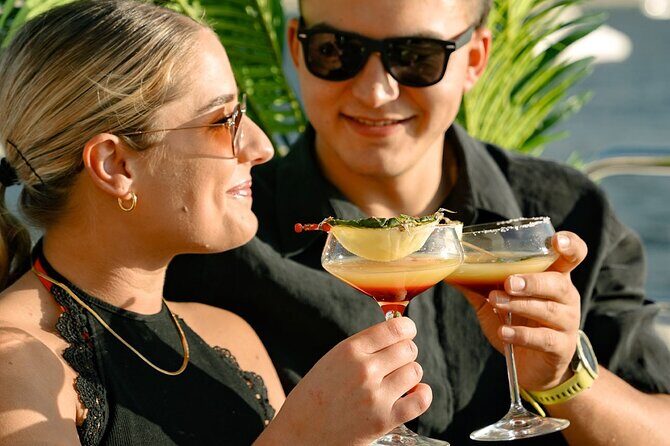 Sunseeker Superyacht: VIP Dining, Premium Drinks & Music - What You Can Expect from the Itinerary