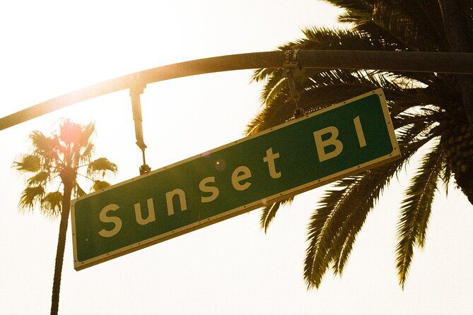 Sunset Boulevard True Crime and Ghost Stories - A Closer Look at the Tour Experience