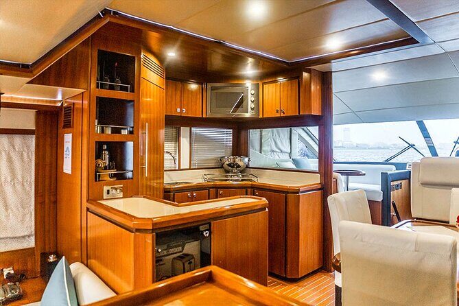 Sunset escape on Bluemoon 64ft from Dubai Marina to Atlantis - Who Would Love This Experience?