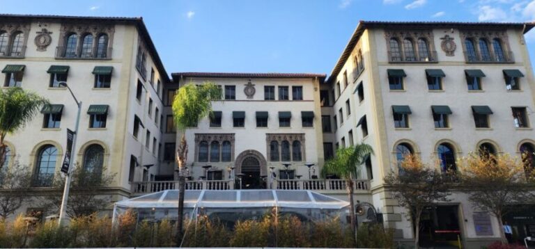 Sunset Strip True Crime and Haunted Tales Walking Tour - Who Should Consider This Tour?