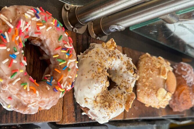 Sweet and Savory Scandalous White House walking Food Tour - Food and Drink Highlights