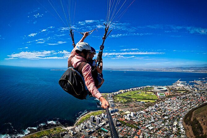 Tandem Paragliding in Cape Town with views of Table Mountain - A Close Look at the Itinerary and What to Expect