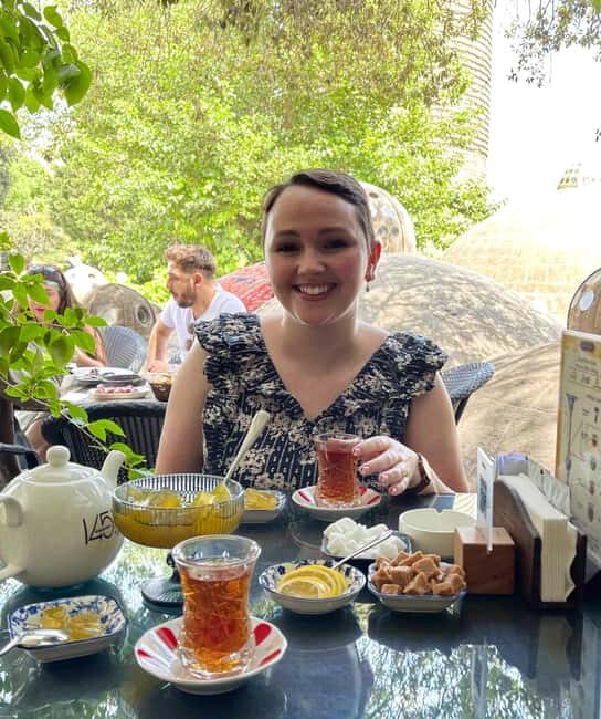 Taste of Azerbaijan: Cuisine Tour with Snacks and Dinner - The Itinerary: What to Expect