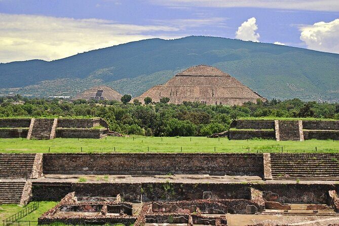 Temazcal Teotihuacan: Experience An Ancient Ceremony - Lunch at Gran Teocalli