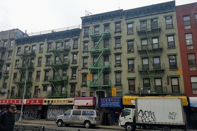Tenement History and Immigrant Life in the Lower East Side - Starting Point: Foley Square and the Five Points
