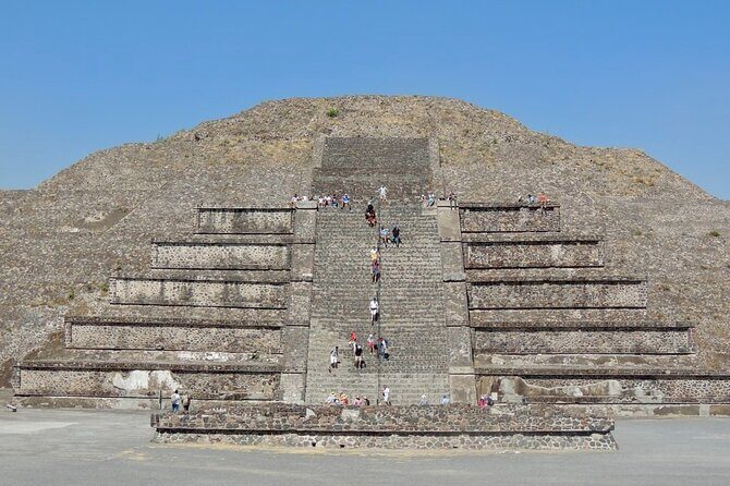 Teotihuacan and Basilica of Guadalupe with mezcal, tequila & handcrafts - Tasting Mexico’s Spirit: Mezcal, Pulque, and Tequila