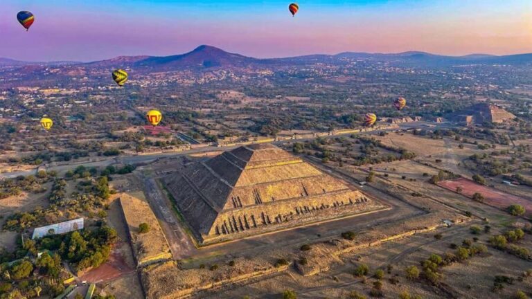 Teotihuacan: Private Balloon Flight with optional Transfer - The Landing and Celebration