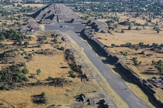 Teotihuacan Tour: Archaeological Zone, Magic Town and UNESCO Site - The UNESCO Aqueduct