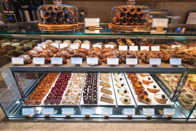 Thanksgiving Parade Brunch at Eataly Caffé Rockefeller Center - Who Should Consider This Tour?