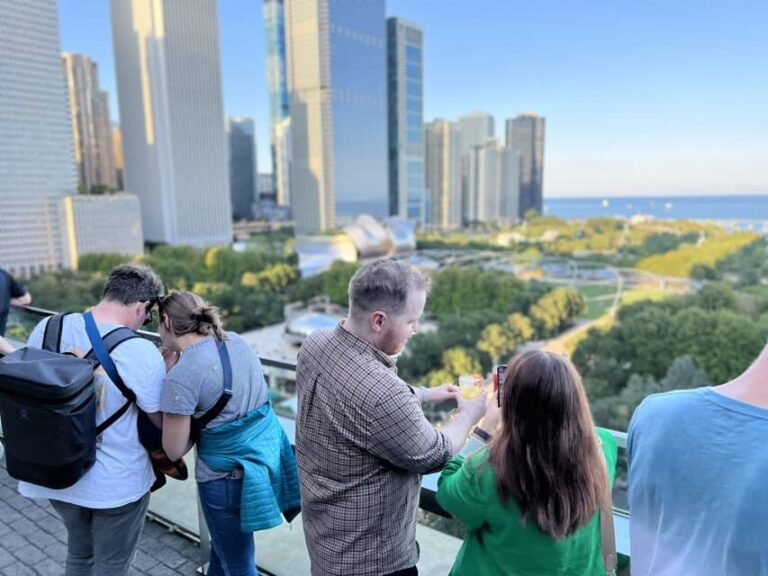 The Best of Chicago in 2H Walking Tour - The Experience: What You Can Expect