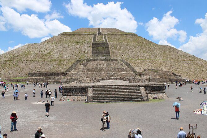 The best tour to Teotihuacán from Mexico City - Transport & Logistics: Why It Matters