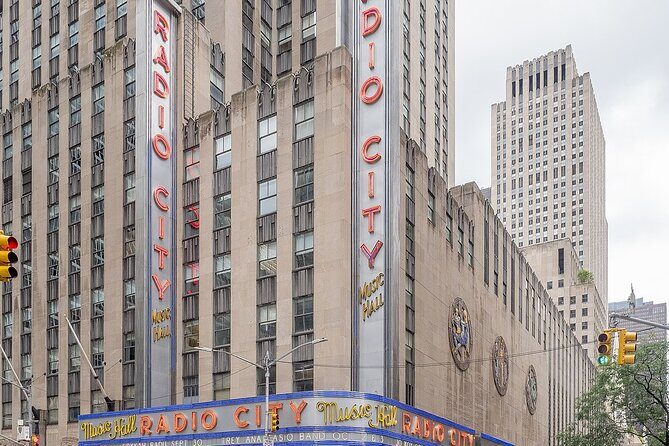 The Comedy Bus Tour of New York City - What’s Included and What’s Not?
