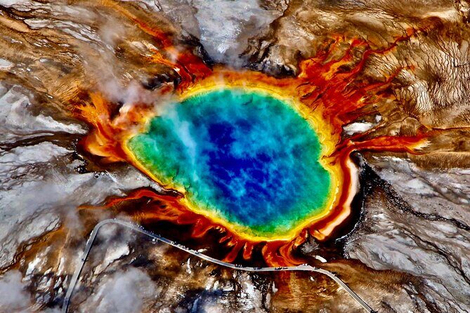 The Grand Yellowstone 3 day private experience from Cody Wyoming - Exploring the Fountain Paint Pots and Geothermal Marvels