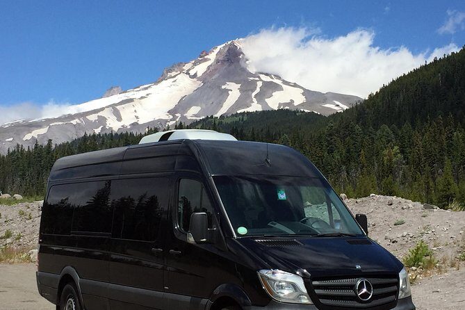 The Hood-Columbia Loop: Timberline, Orchards, and Waterfalls - Exploring Hood River and the Columbia River Gorge