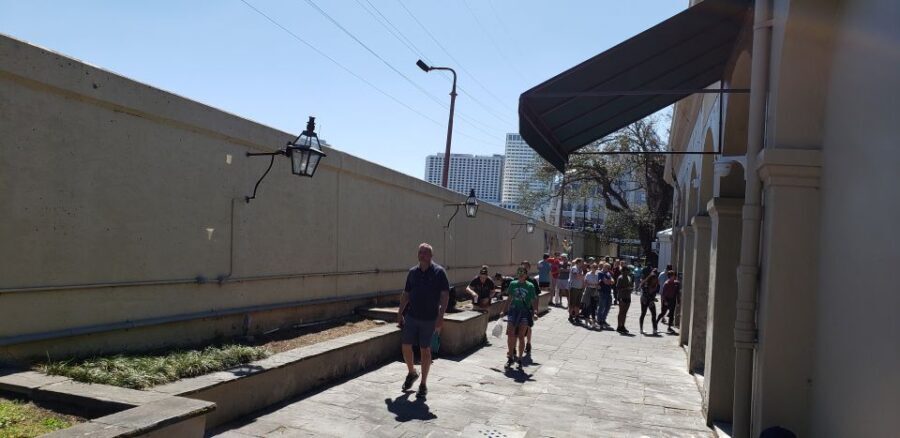 The Local's Guide to the French Quarter Tour