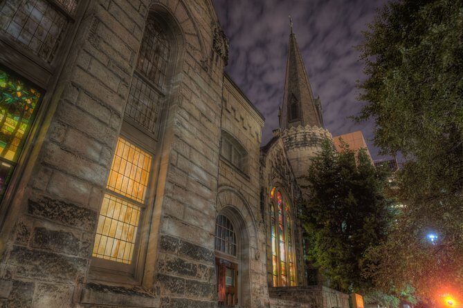The Madames and Mayhem Walking Ghost Tour - The Guide and Atmosphere
