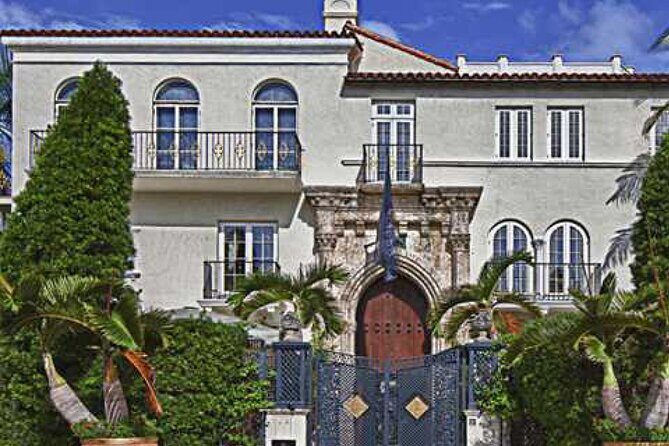 The Official Art Deco Walking Tour by The Miami Design Preservation League - The Museum and Gift Shop: A Bonus