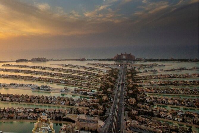 The Palm View Tickets - Dubai - Reaching the 52nd Floor: The Observation Deck