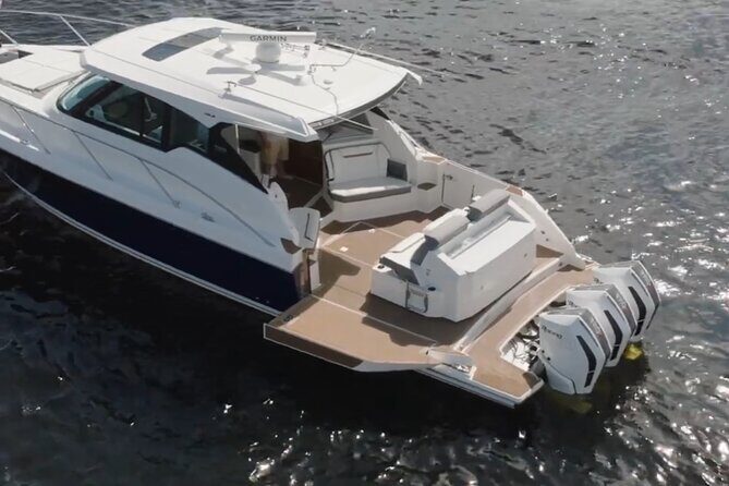 Tiki Boat Adventures at Biscayne - What Makes This Tour Stand Out?