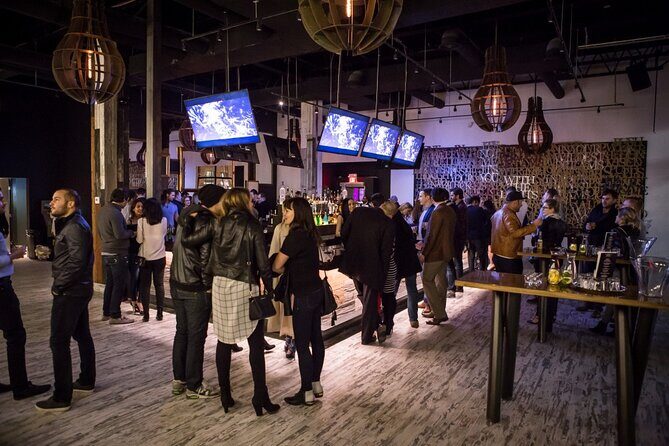 Toronto Bar Hunt: Take On Toronto Bar Crawl - Authentic Feedback from Participants
