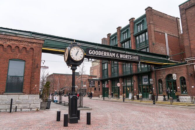 Toronto Distillery District: Whisky Exploration Game and Tour - What are the benefits of this format?