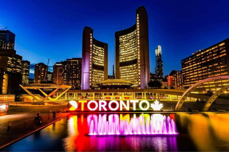 Toronto: Private Walking Tour With A Guide (Private Tour) - What to Expect: A Closer Look at the Tour Experience