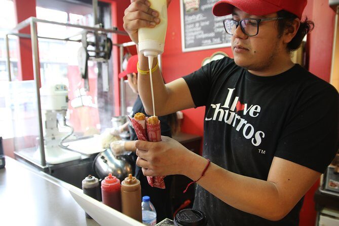 Toronto's First Food Tour: Taste the World in Kensington Market - Detailed Breakdown of the Experience