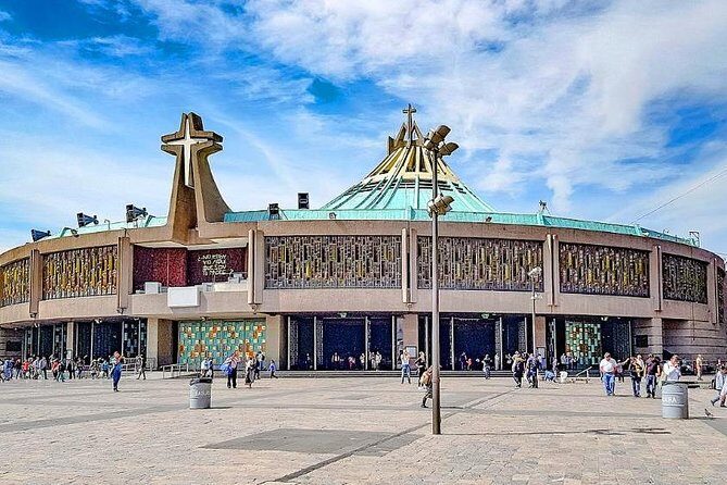 Tour Basilica of Guadalupe and Pyramid of Teotihuacán - Sanctuary of the Virgin - An In-Depth Look at the Basilica of Guadalupe and Pyramid of Teotihuacán Tour