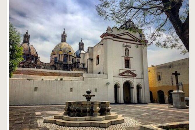 Tour of the picturesque San Angel neighborhood - Visiting the Local Bazaar: A Feast for the Senses