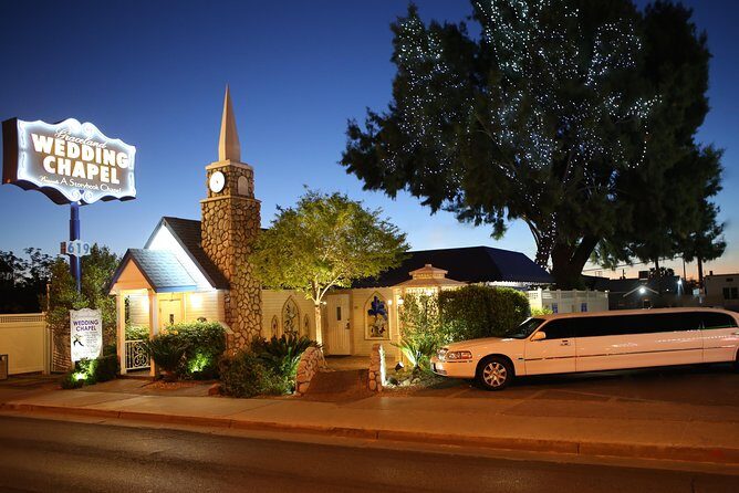 Traditional Wedding or Vow Renewal at Graceland Wedding Chapel - What to Expect During the Ceremony