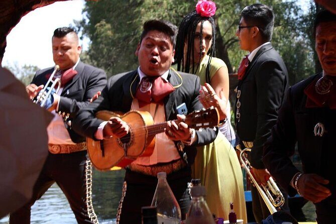 Trajinera ride in Xochimilco - Transportation and Additional Costs