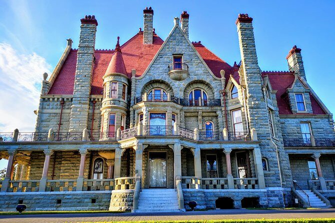 Two-Hour Luxury City Tour of Victoria - What’s Included and What’s Not