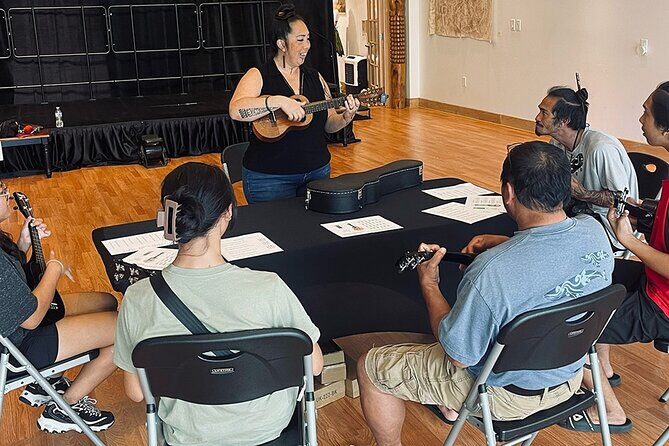 Ukulele Lesson on Maui (Basics) - What to Expect During the Class